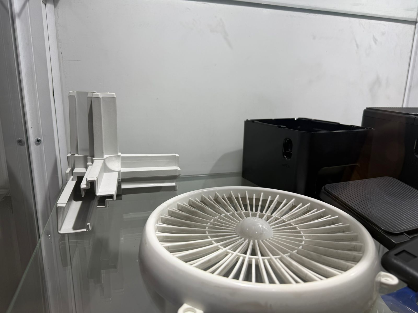 Molded plastic product sample 9